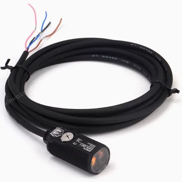 M12 plug-in type Diffuse reflection photoelectric switch,10-30VDC 3-wire proximity switch E3FA-DP25