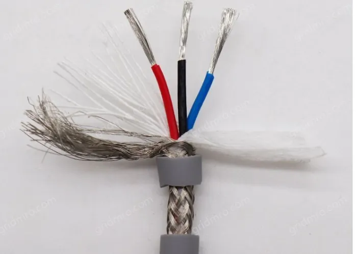 TRVVP Highly flexible 3 cores*0.3 square